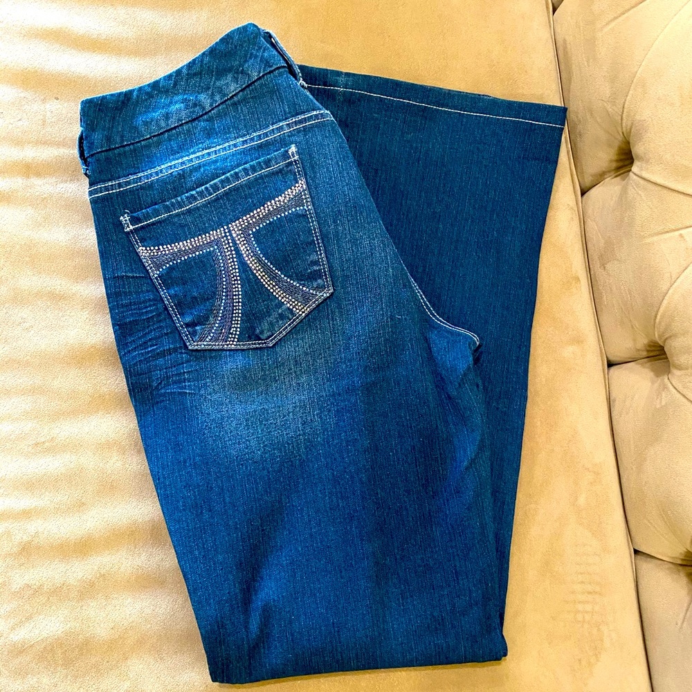Seven Jeans